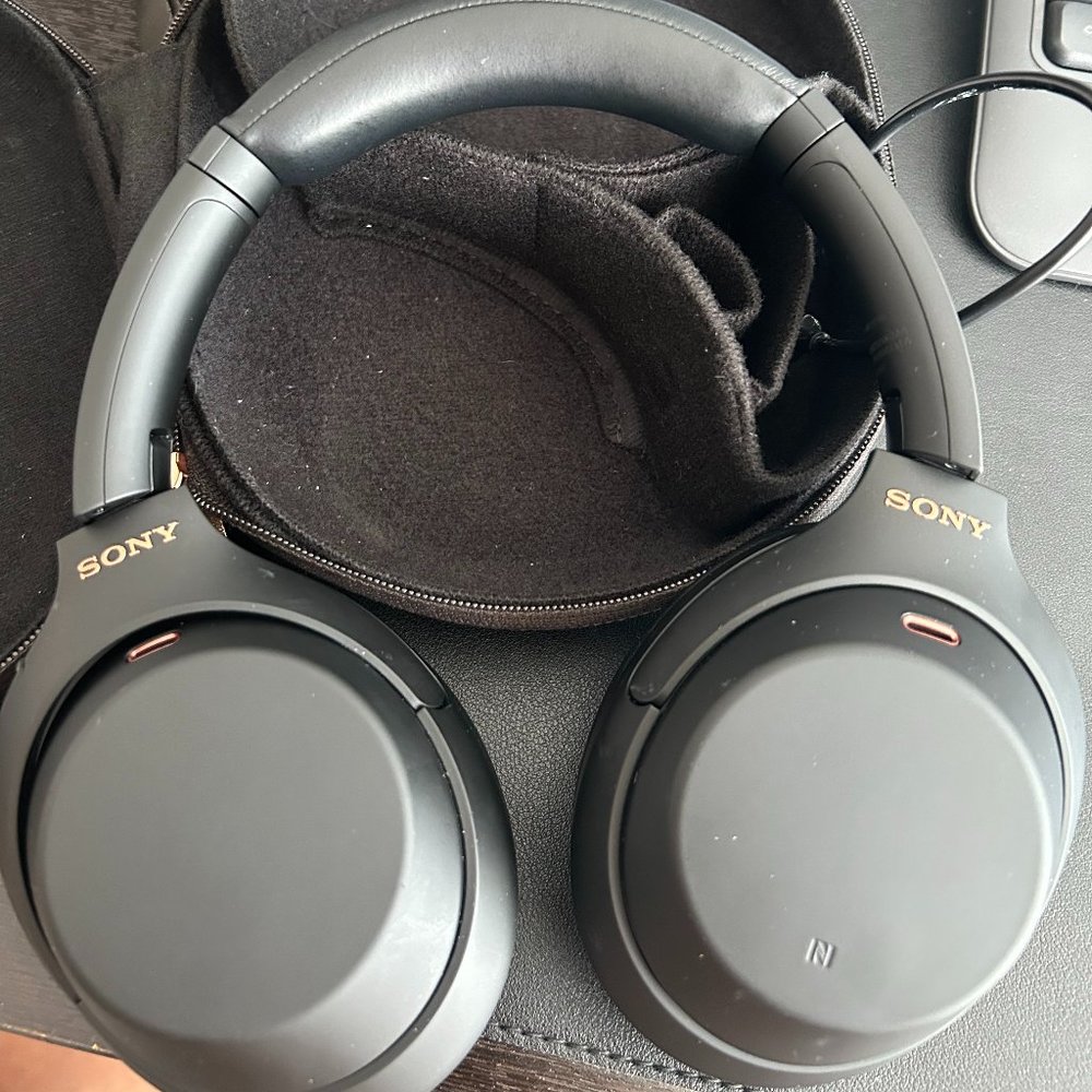Sony-WH-1000XM5 Noise Cancelling Headphones